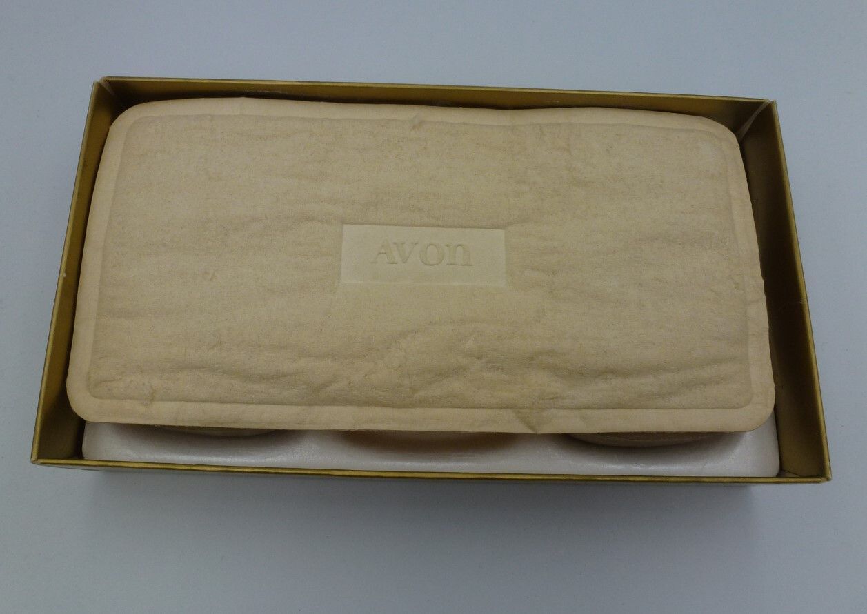 AVON Charisma - Perfumed Soap Seife 2 x 78 g